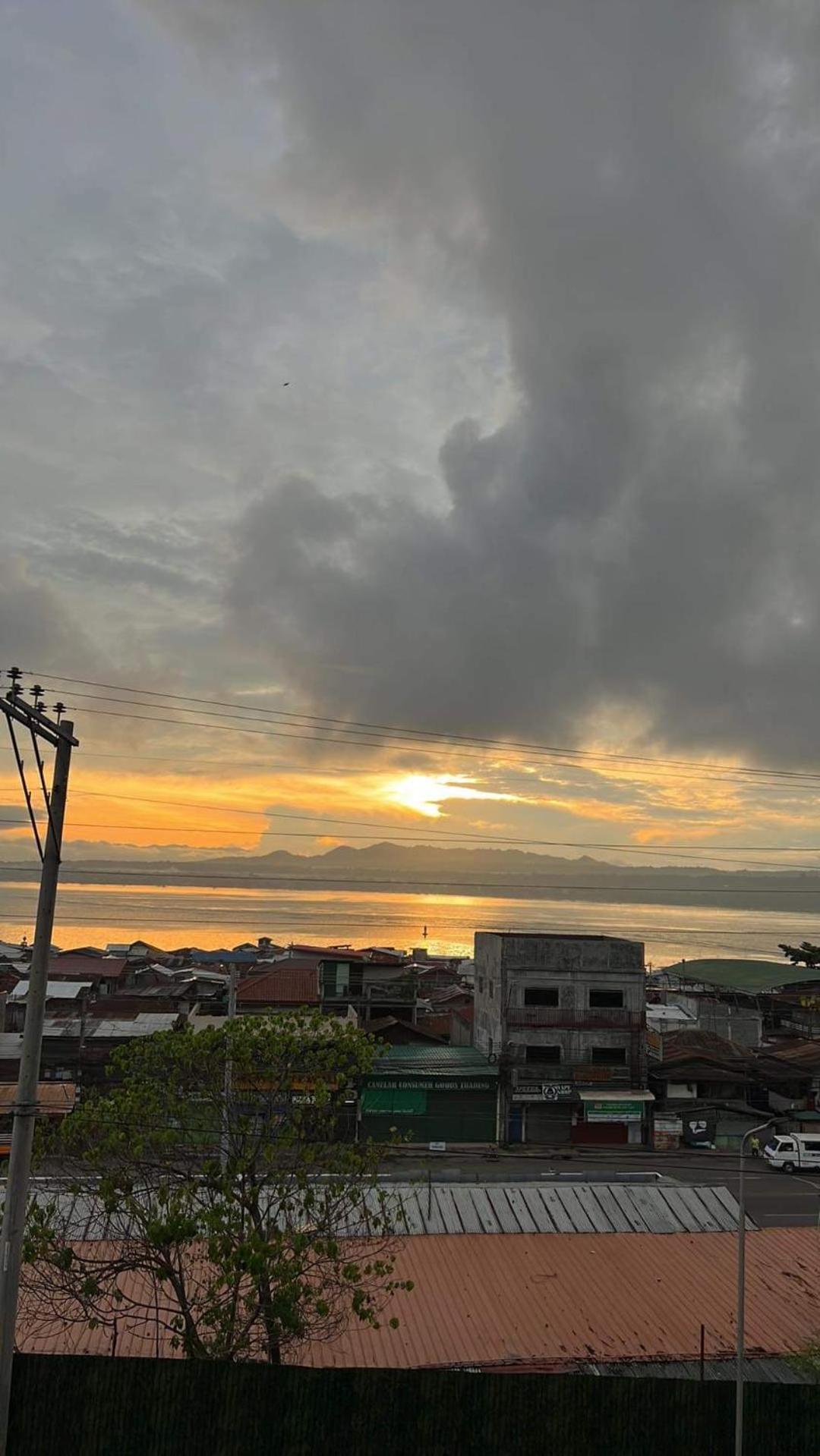 4Th Floor - Sea View Of Seawind Condominium Davao Luaran gambar